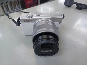 CANON EOS M200 Camera mirrorless (white) with 15-45mm lens - Picture 1 of 5