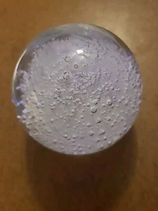 Pisapapeles de vidrio artístico de Murano Italia blanco con burbujas etiqueta de papel soplado a mano - Imagen 1 de 4