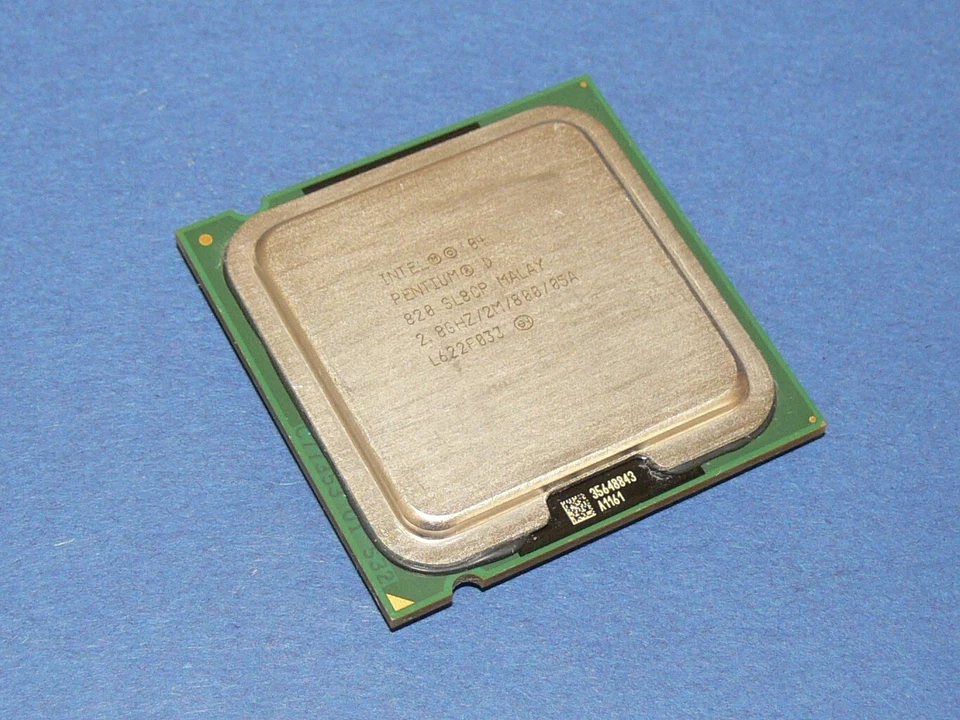 Intel Pentium D SL8CP 2,8 GHZ Processor CPU Socket 775 - Image 1 of 1