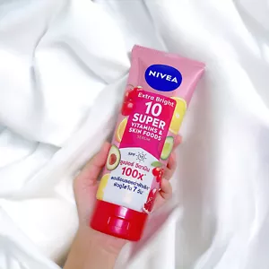 Nivea Body Serum Extra Bright 10Super Vitamins Skin Foods Glow Perfection SPF15 - Picture 1 of 4