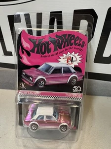 Hot Wheels 2018 Redline Club RLC Convention '71 Datsun 510 Pink - Picture 1 of 1