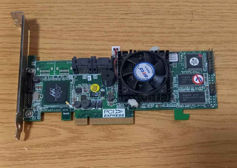 Areca ARC-1220 4 port SATA RAID Adapter card PCIex - Image 1 of 1