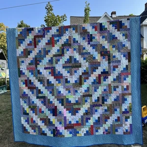 Vintage Quilt Hand Quilted Log Cabin Trip Around The World Scrappy Quilt Read - Picture 1 of 13