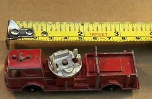 VINTAGE TOOTSIE TOY - FIRE TRUCK - NO LADDER - Picture 1 of 5