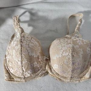 Victoria’s Secret: White Lace Dream Angels Lined Demi Bra 34DDD - Picture 1 of 8