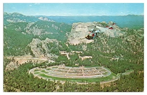 VTG A Helicopter View of Mount Rushmore, Black Hills, South Dakota Postcard - Picture 1 of 2