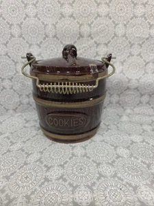 Vintage braune Keramik Keksdose Fass mit Metallgriff und Deckel Marcrest Tropf - Bild 1 von 8