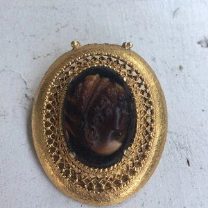 Vintage Victorian Obeso Black Cameo Gold Color Pendant Brooch Pin - Picture 1 of 7