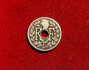 France 1930 25 Centimes KM#867a Copper-Nickel Coin T1579 - Picture 1 of 2