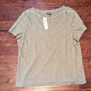 Neu mit Etikett Chico's Damen L, Größe 2 verziert Umschlag Vetiver Freizeit Baumwolle SS Shirt - Bild 1 von 8