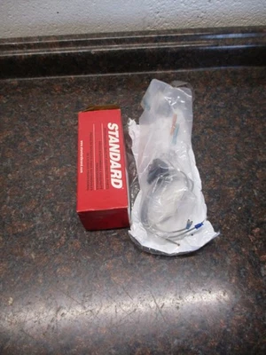 NUEVO Conector de faro Standard Motor Products S1743 ENVÍO GRATUITO Foto 1 de 3