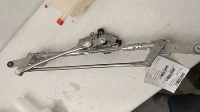 2021 TRAVERSE  Windshield Wiper Motor with Transmission 2293800 - Image 1 of 4