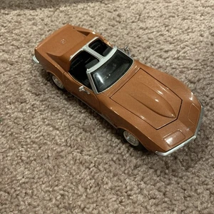 Maisto, 1970 Corvette T-Top, Bronze, 1:24 - gebraucht - Bild 1 von 6