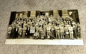 1940's PHOTOGRAPHERS ASSOCIATION OF WISCONSIN Convention Group Photo - Bild 1 von 9