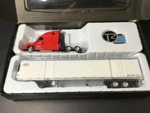 Diecast Freightliner Sleeper Cab Holland Tractor w/Refrigerated Trailer 1:53 - Picture 1 of 6
