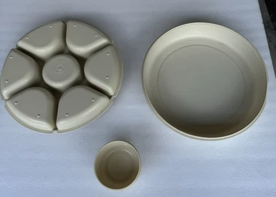 Tupperware Serving Center Divided Veggie Snack Dip Tray 6 Sections - Image 1 of 4