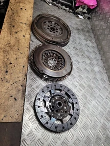 NISSAN QASHQAI J10 SUV 5DR2007-2013 2.0 FLYWHEEL DUAL MASS 8200907206 - Picture 1 of 4