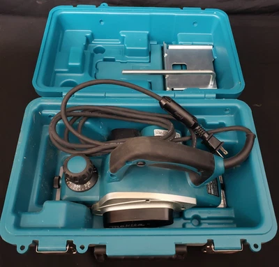 Cepilladora Makita KP0800K de 3-1/4 pulgadas con estuche de herramientas probada funciona Foto 1 de 3