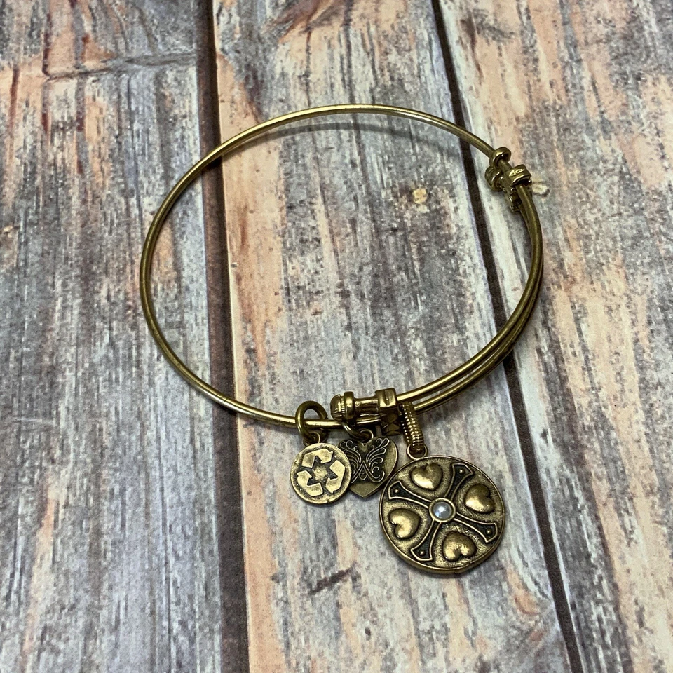 Brazalete Brazalete Pulsera Tensión Dije Cruz Corazón Latón Antiguo Firmado Angélica Foto 1 de 3