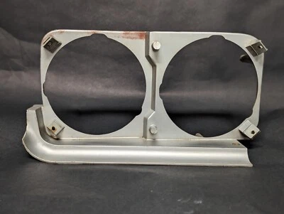 Carcasa de faro Olds Cutlass 1970 pasajero derecho #404748 Foto 1 de 4