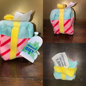 NWT Bark Box Grinch Gift Box Squeaker Dog Pet Crinkle 206502 Toy Plush 8" - Picture 1 of 7
