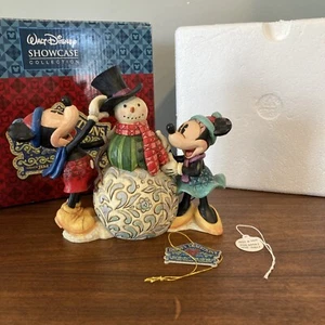 Jim Shore Walt Disney Showcase Collection - "Dress Up For The Holidays" 4013968 - Bild 1 von 6