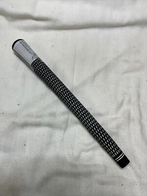 New Lamkin Crossline Non-Corded - Midsize 58R - Golf Grip 10 1/2" Length +1/16" - Image 1 of 4