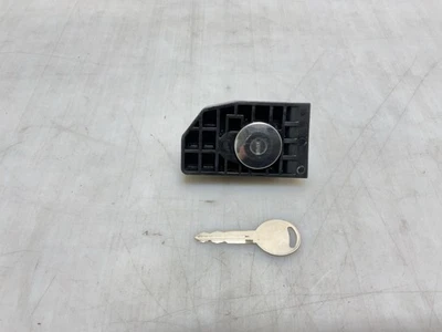 Cilindro de bloqueo de puerta del conductor Jeep JK Wrangler con llave 2011 2012 2013-2017 024859 Foto 1 de 4