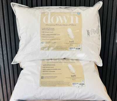 Par de almohadas suaves Charter Club 400 TC algodón estándar premium de plumón blanco Foto 1 de 4