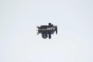 BMW F32 435d Xdrive E81 E87 E82 E88 F20 F21 F22 F23 Pressure Transducer 8509323 - Picture 1 of 4