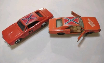 2 Ertl Yatming Dukes Of Hazzard General Lee Dodge Charger 1081 Dixie Special Foto 1 de 4