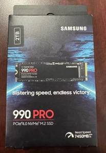 Samsung - 990 PRO 2TB Internal SSD PCle Gen 4x4 NVMe New Sealed MZ-V9P2T0BW - Afbeelding 1 van 1
