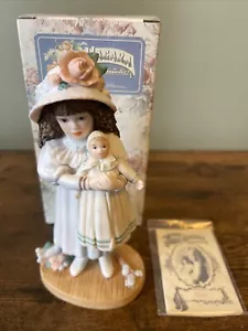 Jan Hagara "Tara" Vintage Figurine C22323 #2830 1995 Baby Doll Garden Flowers - Picture 1 of 11
