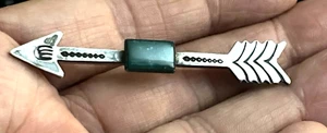 Vintage Navajo Arrow Stamped Silver Brooch Pin Fred Harvey Era Green Tourquoise - Picture 1 of 6