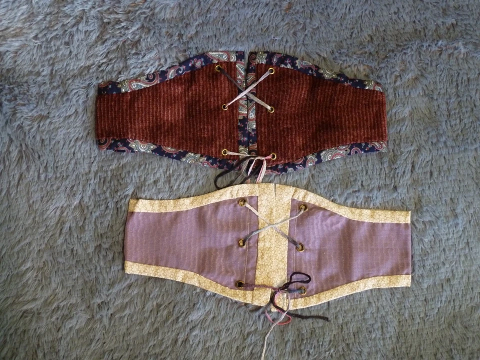 Lote de 2 Cinturones Corsé XS Amarillo Púrpura Granate Azul Marino Cincha Renacimiento Bruja LARP Foto 1 de 4