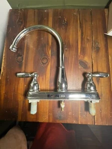Delta Kitchen Faucet 413763 Stainless 21988LF - Picture 1 of 9