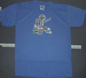 VINTAGE IRON-ON NEW T-SHIRT MEDIUM 10-12 BUGS BUNNY - Foto 1 di 3