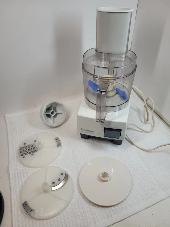 Cuisinart Little Pro Plus Food Processor Juicer  Working - Image 1 of 4