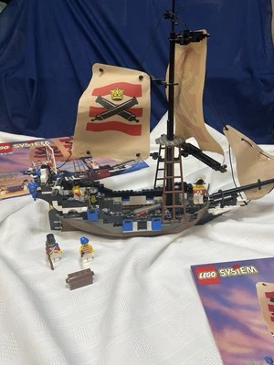 Lego 6271 Pirate Imperial Armada Flagship 100% w/ Manual, box and mini-figs - Image 1 of 4