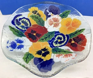 2000 Peggy Karr Fused Art Glass Pansies Bowl - Picture 1 of 6