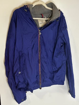 Cortavientos con Capucha MONCLER Remoray - Para Hombre/Azul/Talla 4, Usado-Excelente Estado  Foto 1 de 3