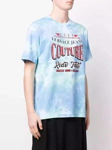 -80% OFF Versace Jeans Couture Camiseta Azul Cristal Talla L Pit to Pit 62cm - Imagen 1 de 19