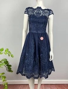 Vestido CHI CHI Londres Talla 8 Abril Patinador Formal Escote Festoneado Azul NUEVO - Imagen 1 de 14