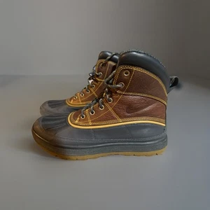 Nike ACG Woodside II Herren Größe 7,5 Entenstiefel Gold Braun Leder Wandern Regen - Bild 1 von 6