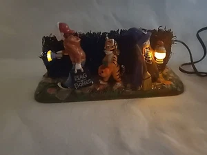 DEPT 56 Snow Village "Lighting Up Halloween" 56.55238 beleuchtete Kostüme im Karton - Bild 1 von 9