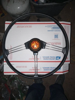 Volante Banjo original 1968 1969 MGB MGC  Foto 1 de 4