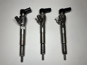 FUEL INJECTOR RENAULT MEGANE NISSAN QASHQAI 1.5 DCI H8200704191 166008052R - Picture 1 of 3