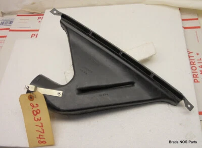 Nuevo de Lote Antiguo Mopar 1968-1970 Plymouth GTX Dodge Coronet Cargador CONDUCTO DE SALIDA DESCONGELACIÓN TRASERO Foto 1 de 4