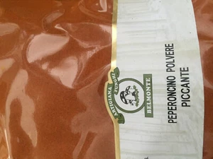 PEPERONCINO IN POLVERE DOLCE O PICCANTE 100 GRAMMI SAPORE VERO DI CALABRIA TOP - Foto 1 di 9