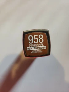 Lápiz labial Maybelline New York 958 Cpper Spark Merallic/Mtallque - Imagen 1 de 2